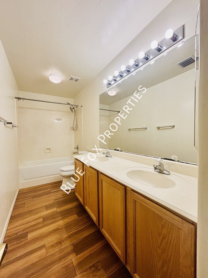 10451 North Calle Verano Seco property image
