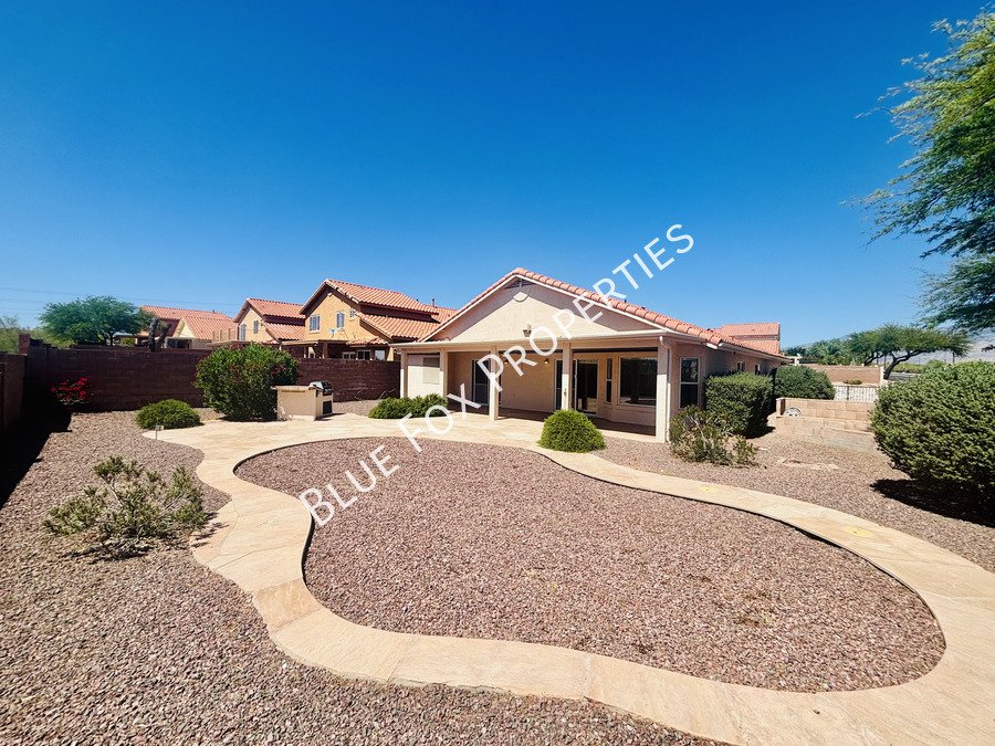 10451 North Calle Verano Seco property image