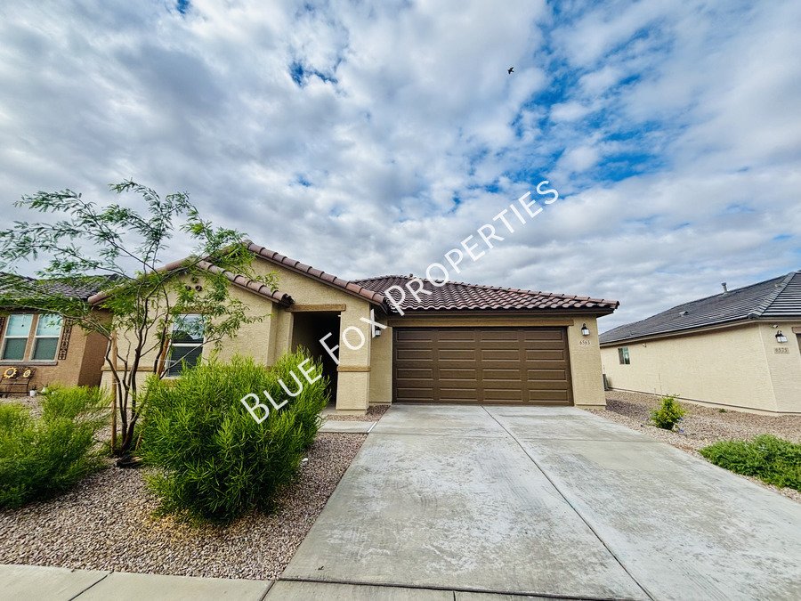 6563 West Camino Pizarro property image