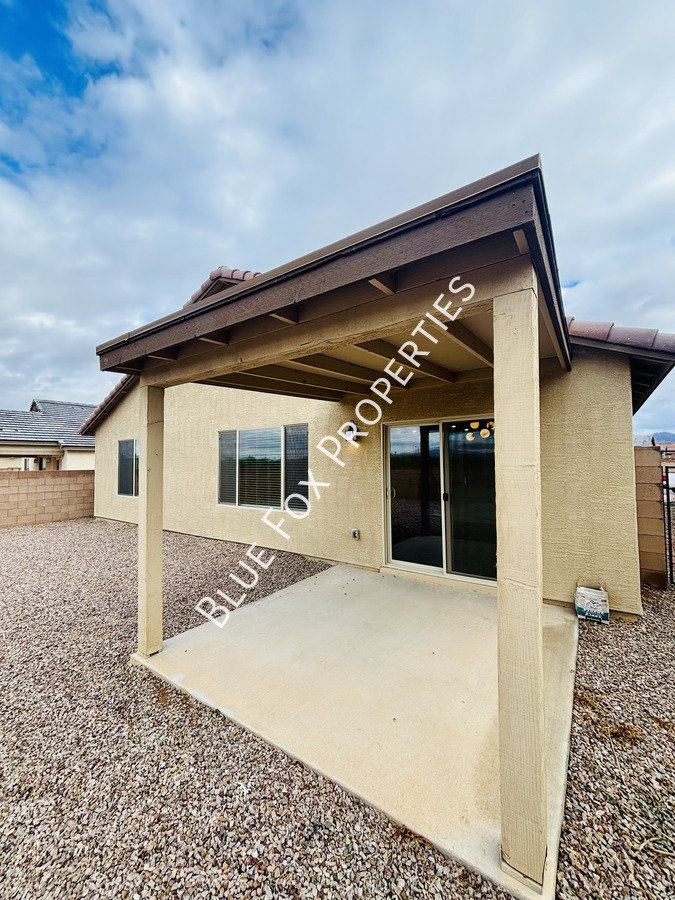 6563 West Camino Pizarro property image