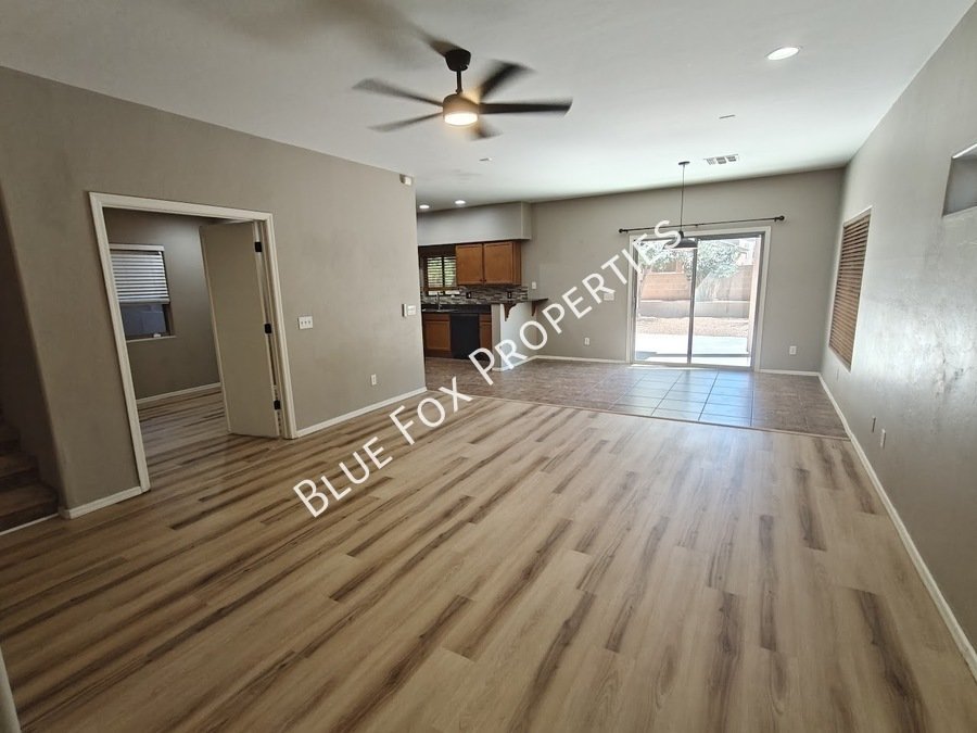 250 E Calle Puente Azul property image