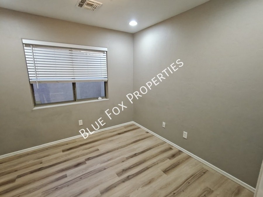 250 E Calle Puente Azul property image