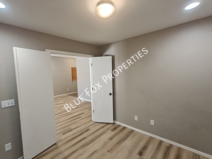 250 E Calle Puente Azul property image