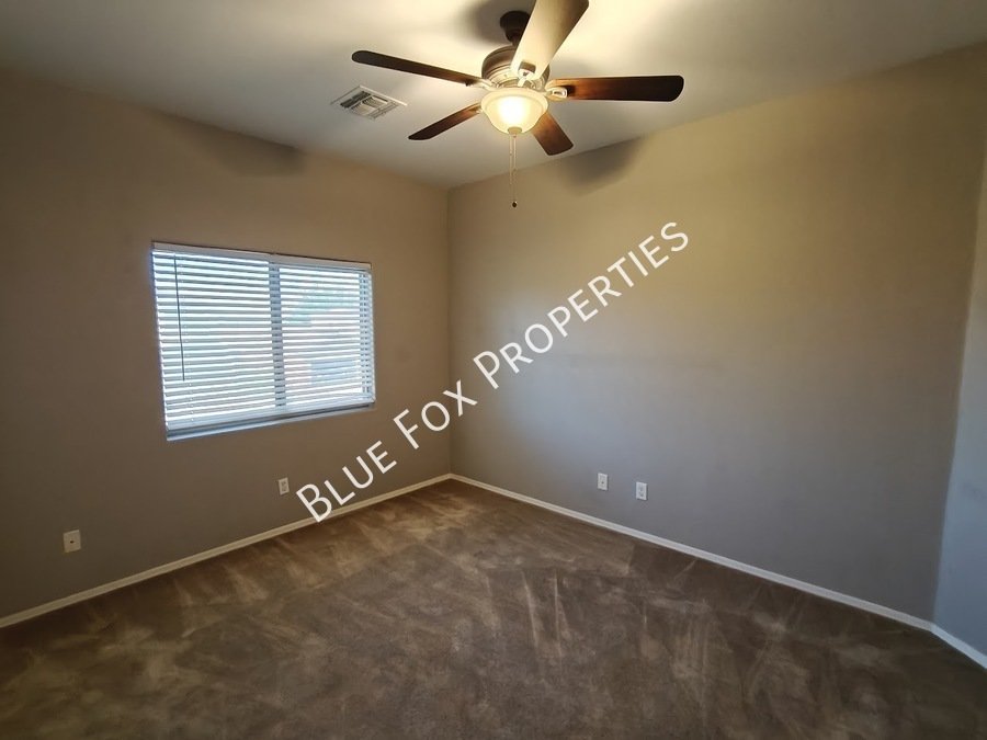 250 E Calle Puente Azul property image
