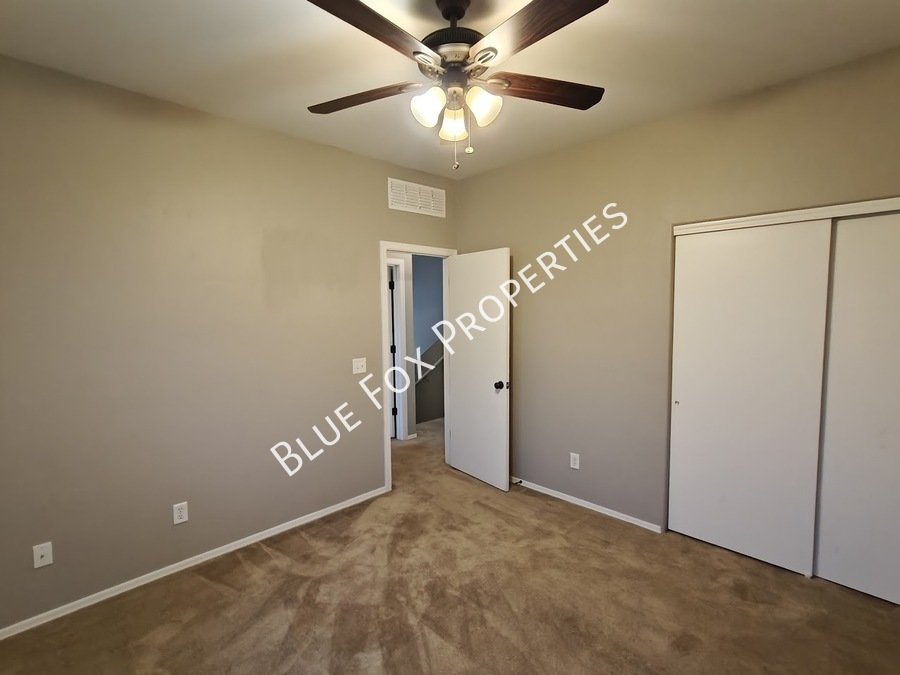 250 E Calle Puente Azul property image