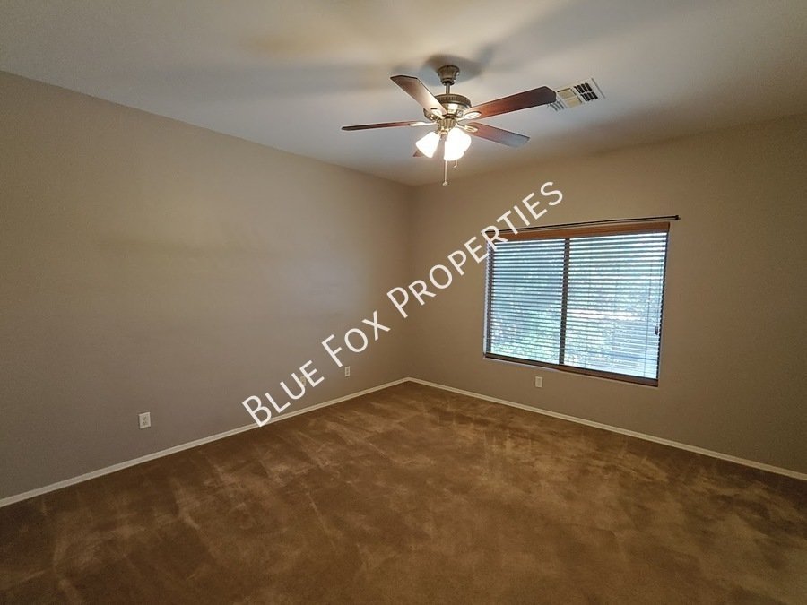 250 E Calle Puente Azul property image