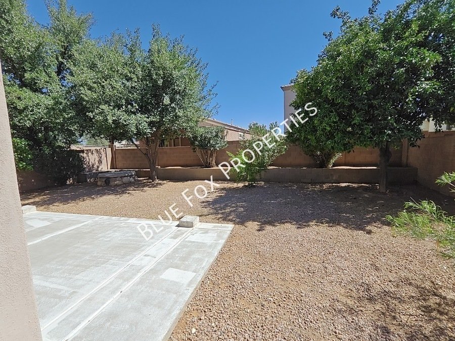 250 E Calle Puente Azul property image
