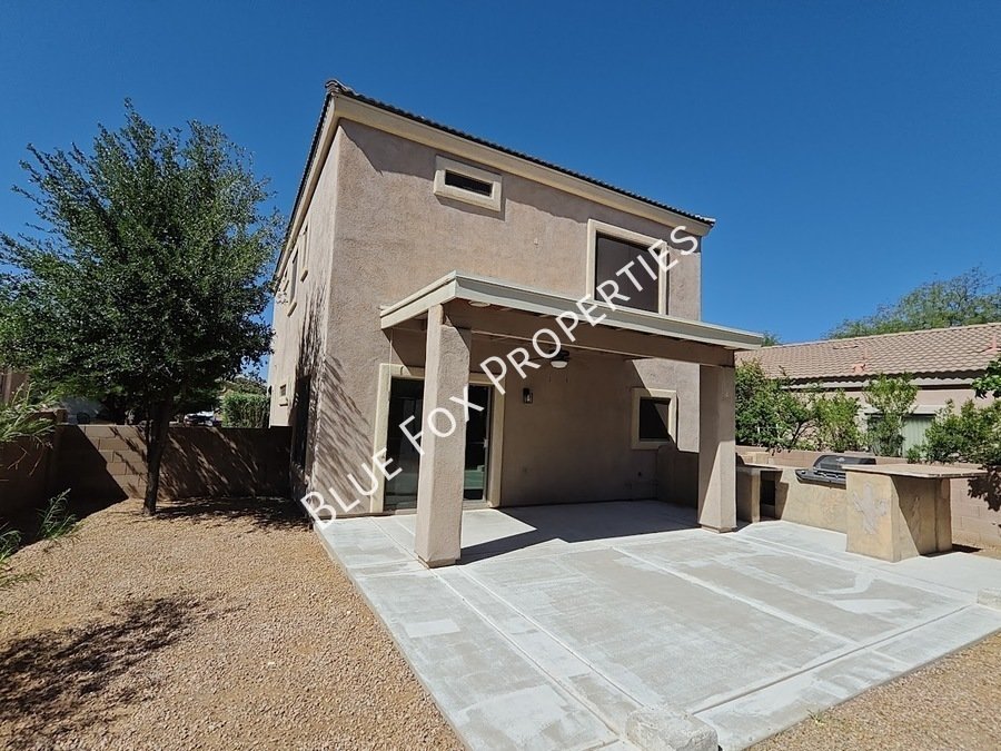 250 E Calle Puente Azul property image