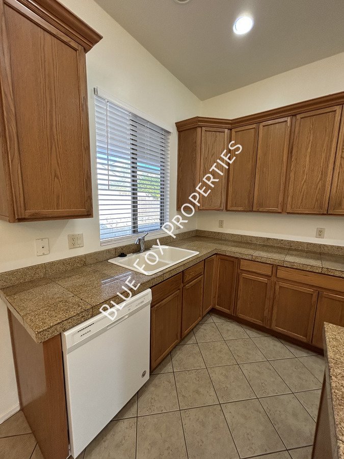 1194 W. Rodriguez Road property image