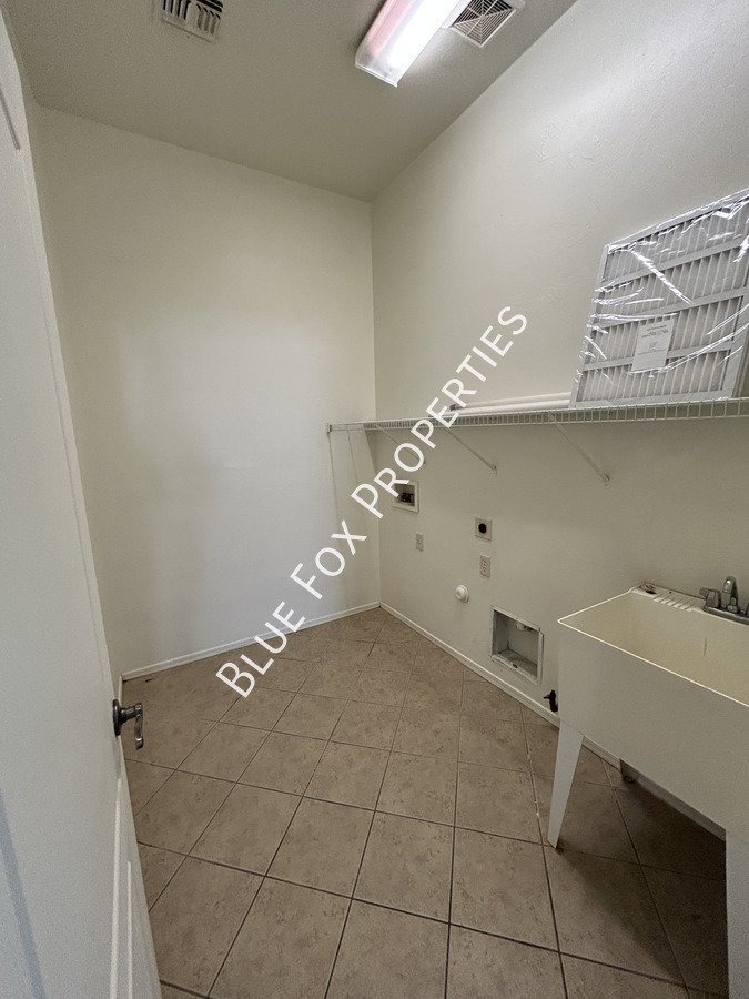 1194 W. Rodriguez Road property image