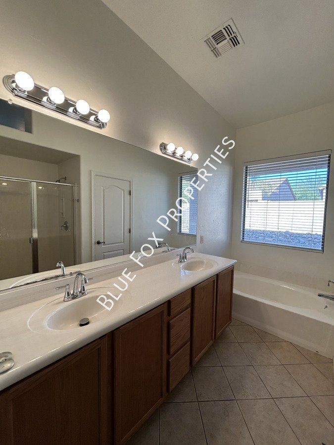 1194 W. Rodriguez Road property image