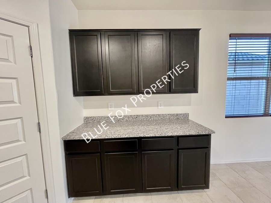9225 W. Trotting Wolf Trail property image