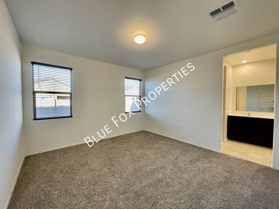 9225 W. Trotting Wolf Trail property image