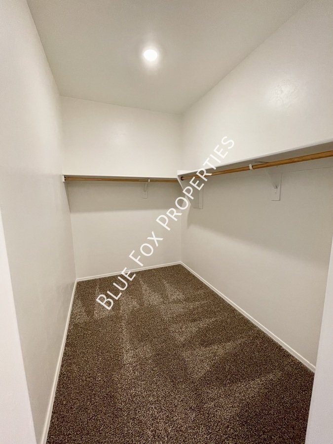 9225 W. Trotting Wolf Trail property image