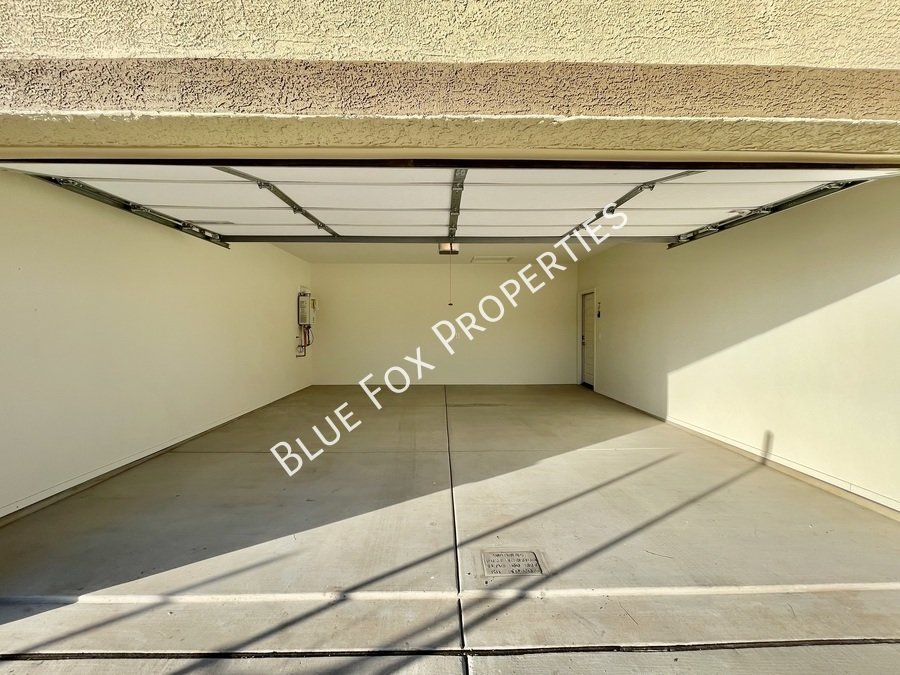 9225 W. Trotting Wolf Trail property image
