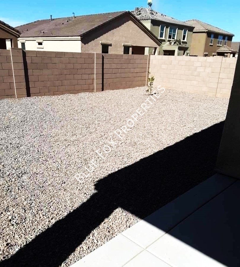 9225 W. Trotting Wolf Trail property image