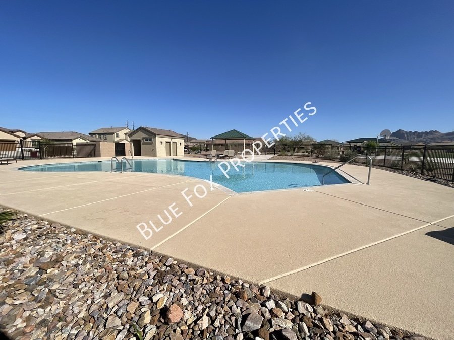9225 W. Trotting Wolf Trail property image