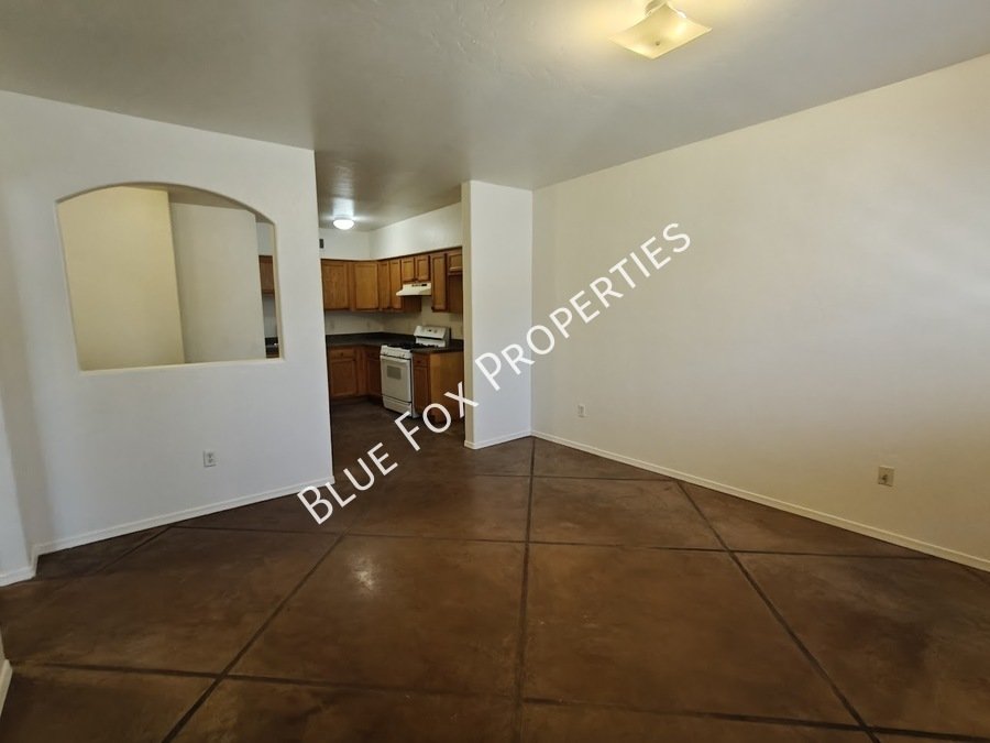 Duplex unit with private yard and parking! property image