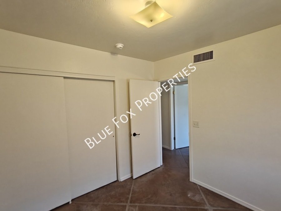 Duplex unit with private yard and parking! property image