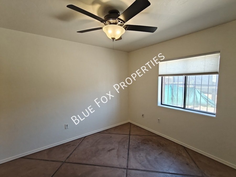 Duplex unit with private yard and parking! property image