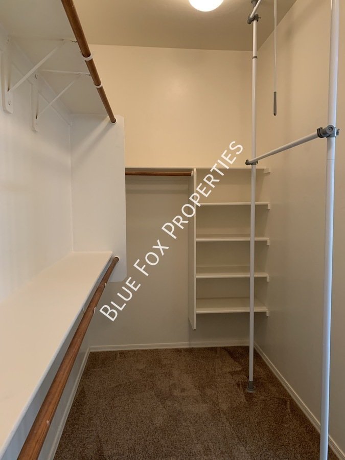 4 bed, 2 bath home in desirable neighborhood, no neighbors behind offers privacy. property image