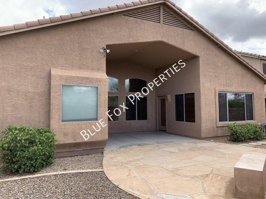 4 bed, 2 bath home in desirable neighborhood, no neighbors behind offers privacy. property image