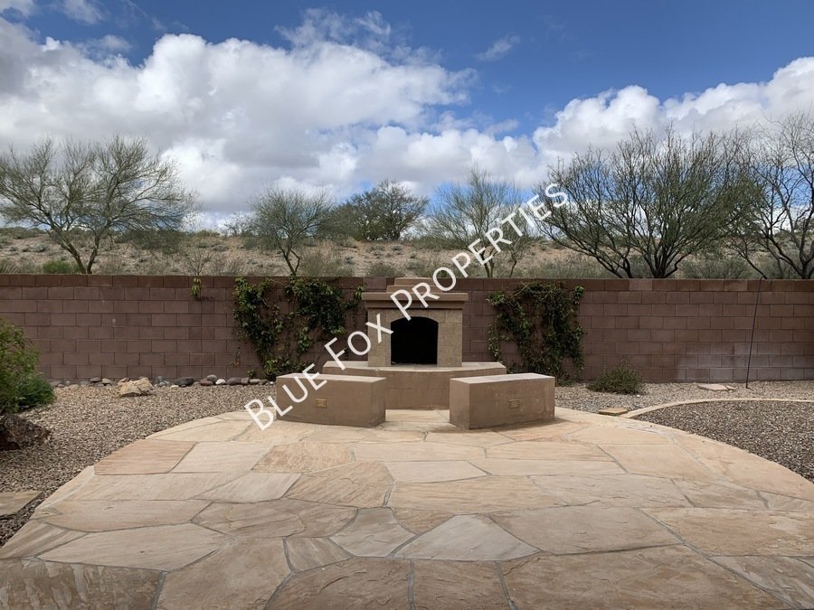 4 bed, 2 bath home in desirable neighborhood, no neighbors behind offers privacy. property image