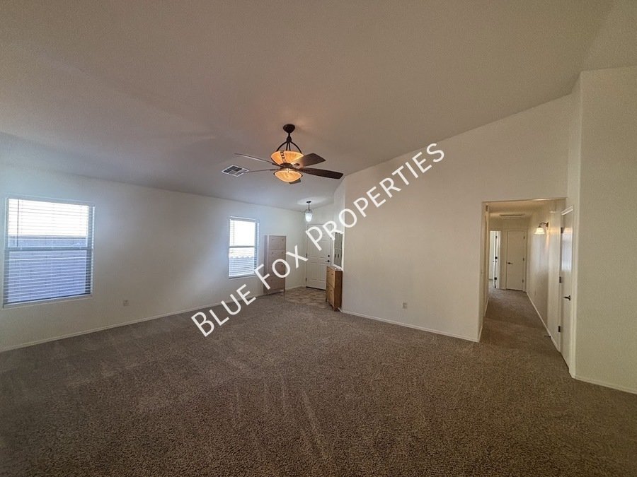 167 W Calle Patio Lindo property image