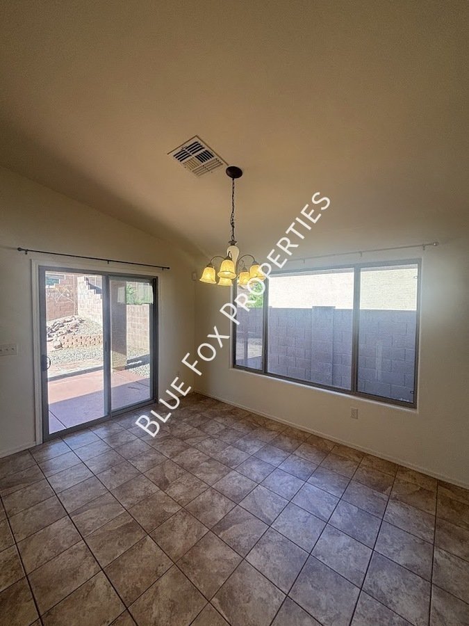 167 W Calle Patio Lindo property image