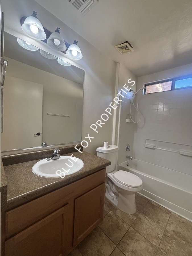 167 W Calle Patio Lindo property image