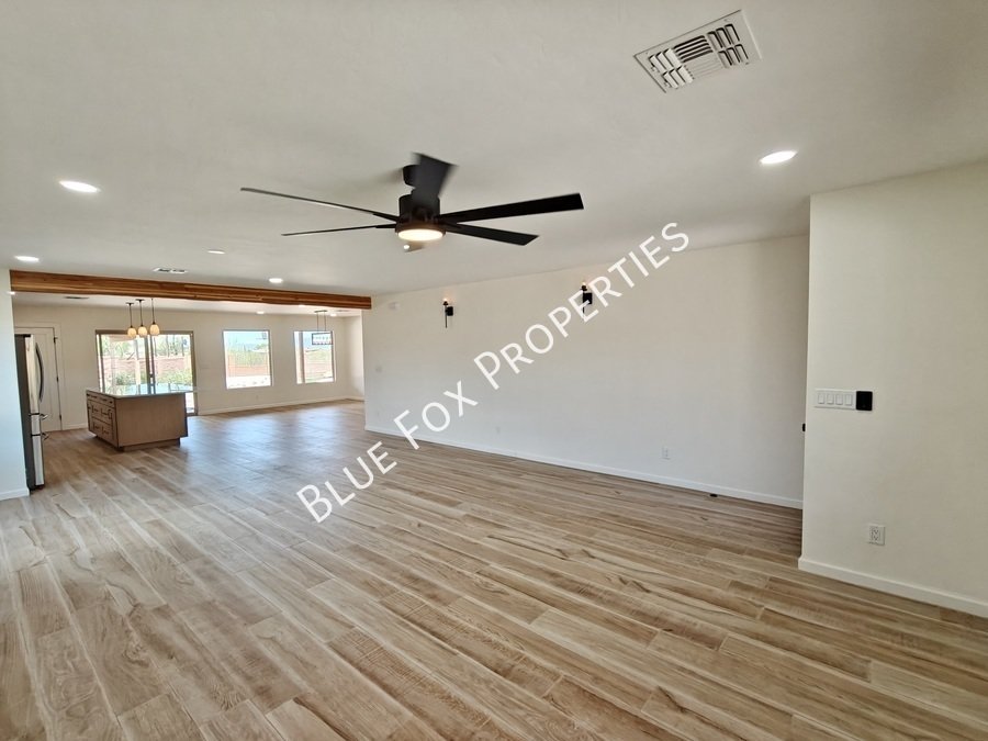 5440 W Placita De La Promesa property image