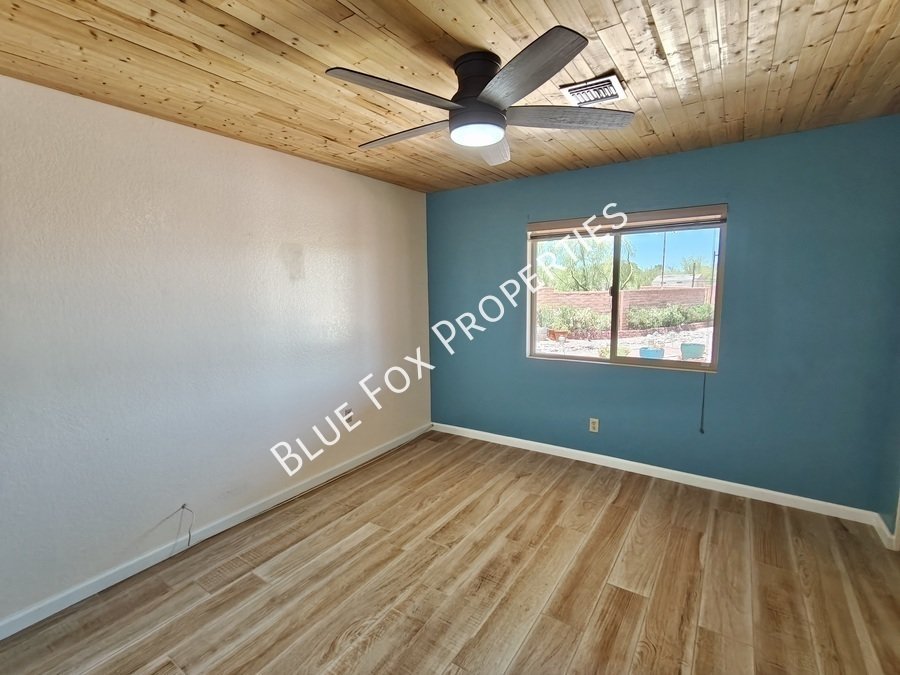 5440 W Placita De La Promesa property image