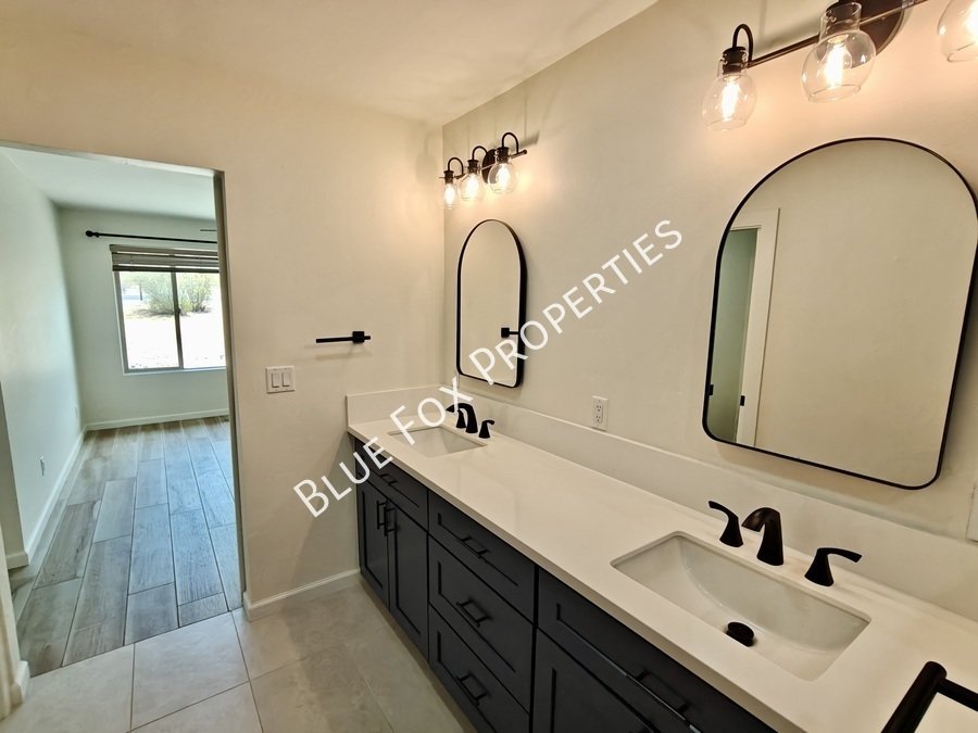 5440 W Placita De La Promesa property image