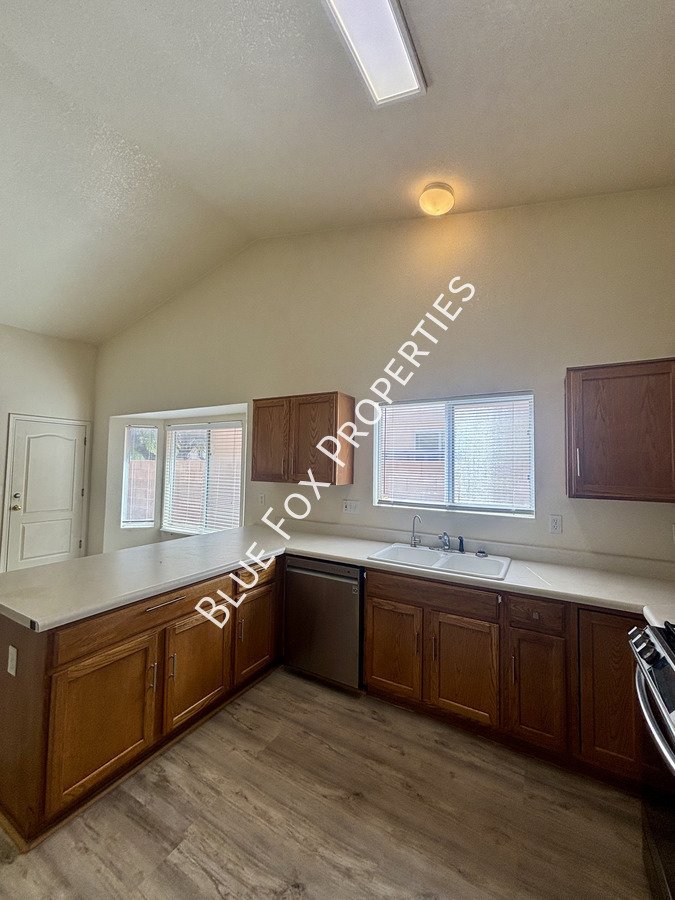 9712 East Paseo Juan Tabo property image