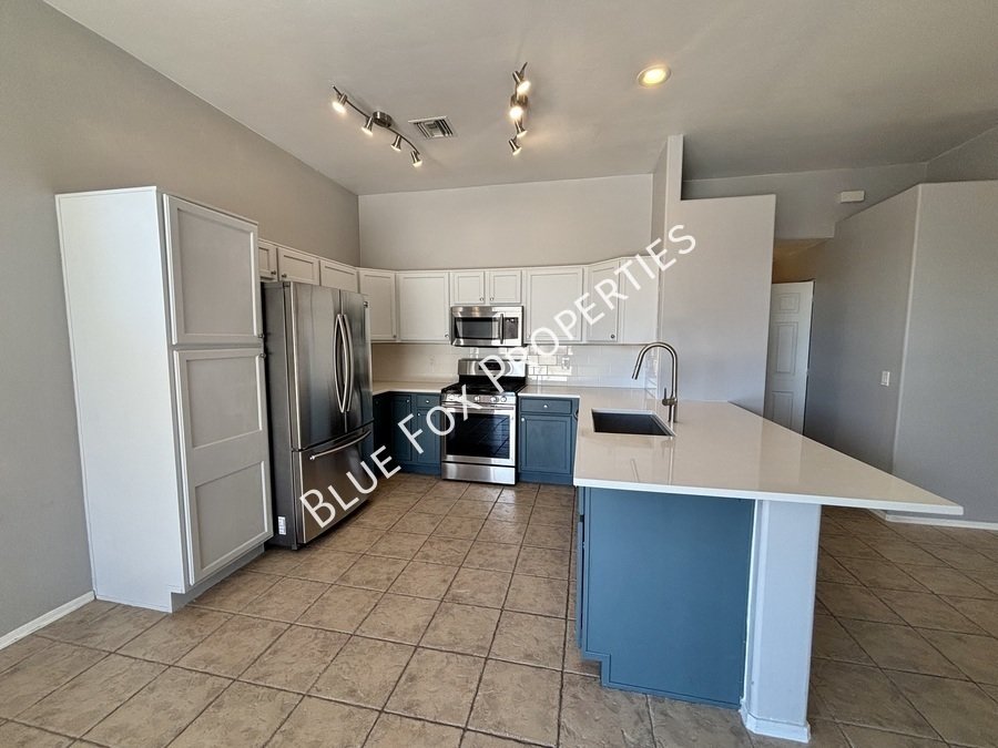 3715 S Escalante Oasis Place property image