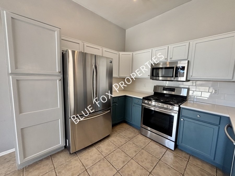 3715 S Escalante Oasis Place property image