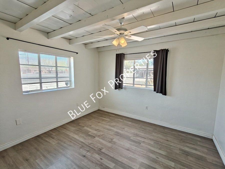 2233 N Isabel Blvd property image