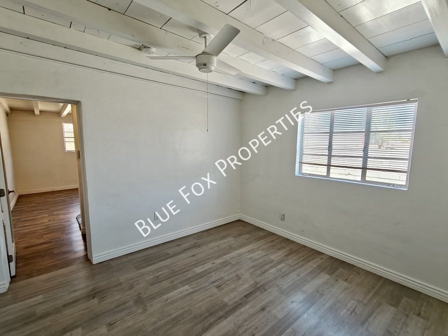 2233 N Isabel Blvd property image