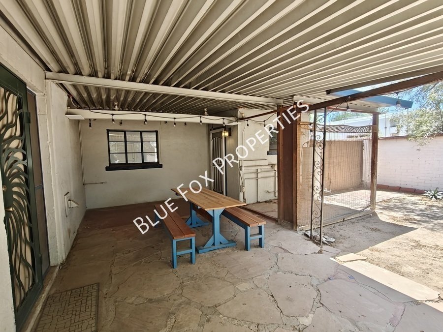 2233 N Isabel Blvd property image