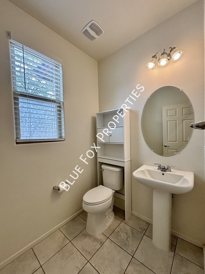 8518 W Pelican Place property image