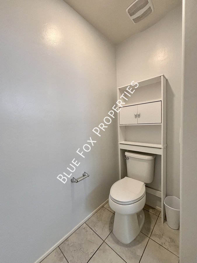 8518 W Pelican Place property image