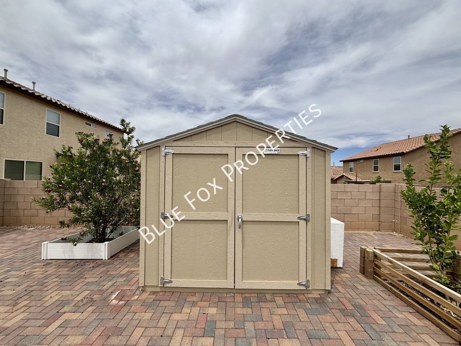 8518 W Pelican Place property image