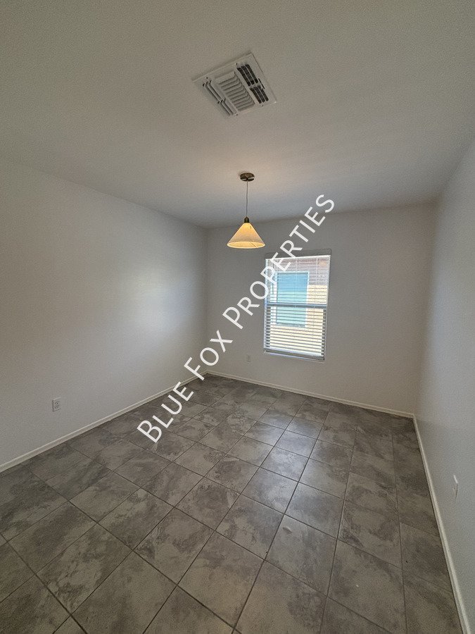 98 E Manor View Road property image