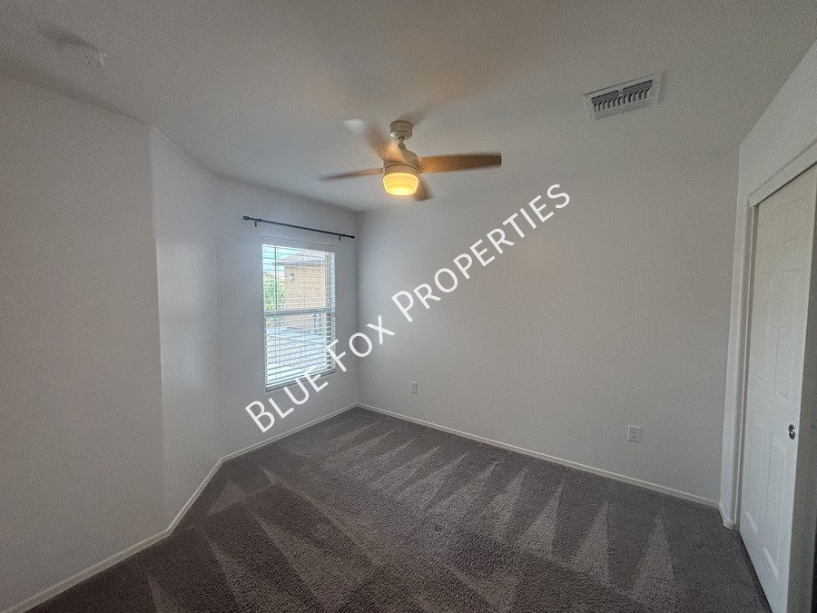 98 E Manor View Road property image