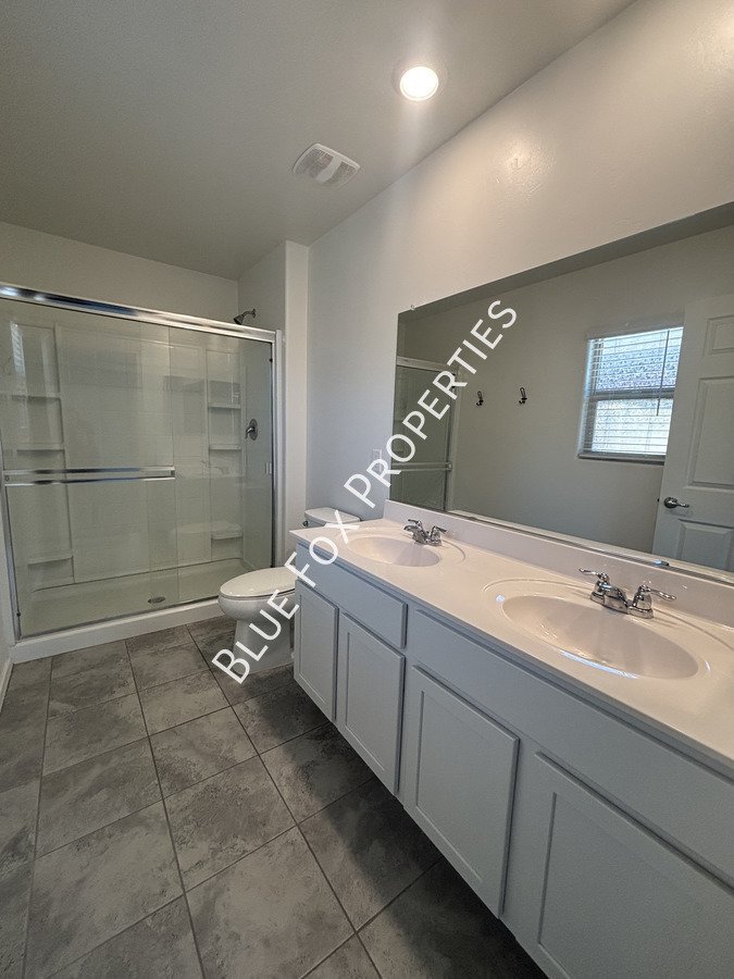 98 E Manor View Road property image