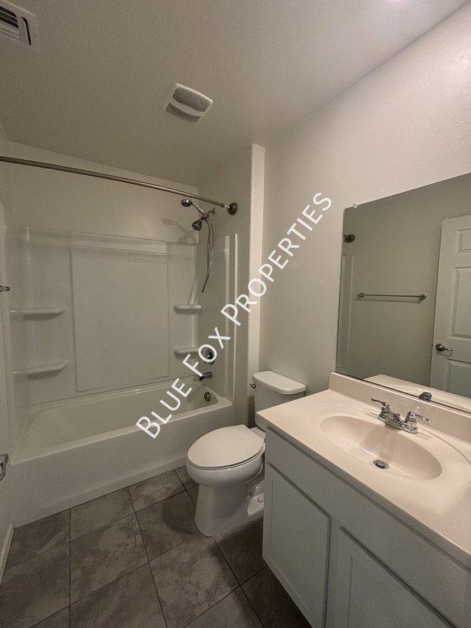 98 E Manor View Road property image