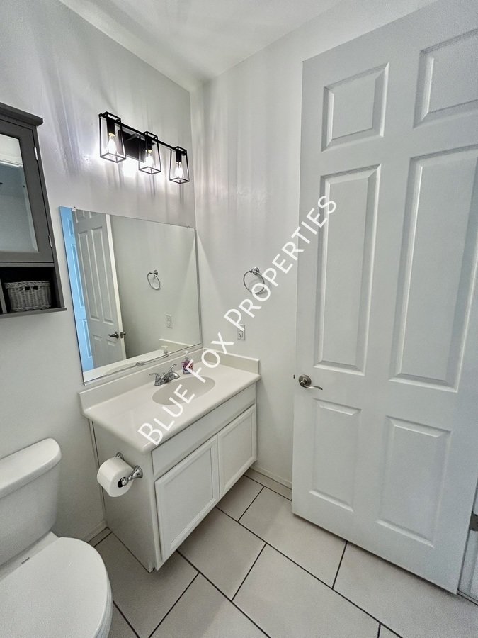 Coming June 15th! 7214 S Via Tierra Mesa property image