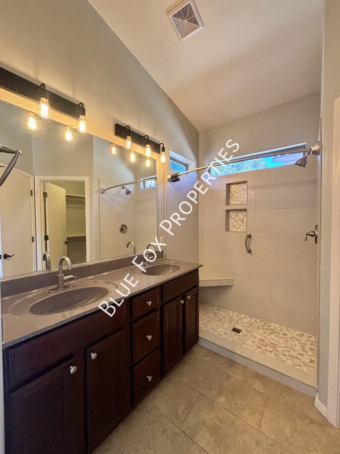 308 East Camino Limon Verde property image