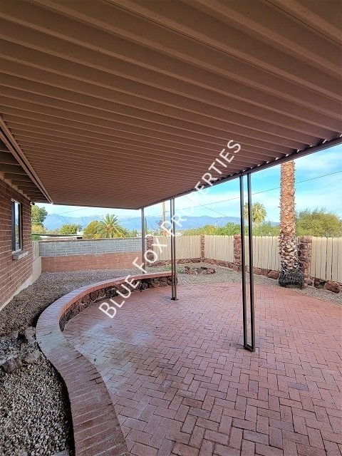 4 Bedroom, 2 Bathroom Home in East Tucson plus Office property image