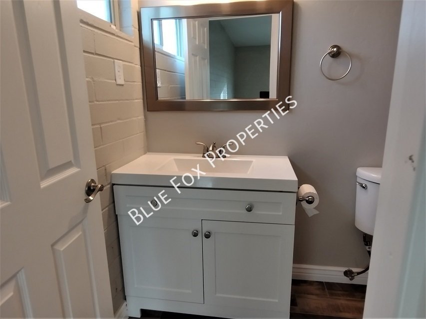 4 Bedroom, 2 Bathroom Home in East Tucson plus Office property image